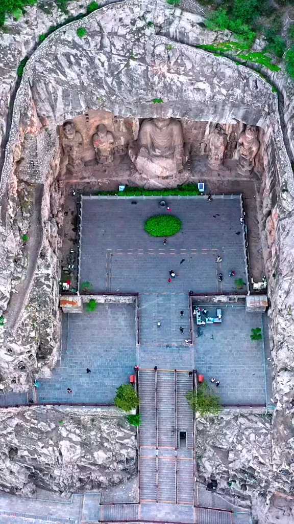 河南洛阳Ⅰ鱼跃龙门天阙奇观龙门石窟