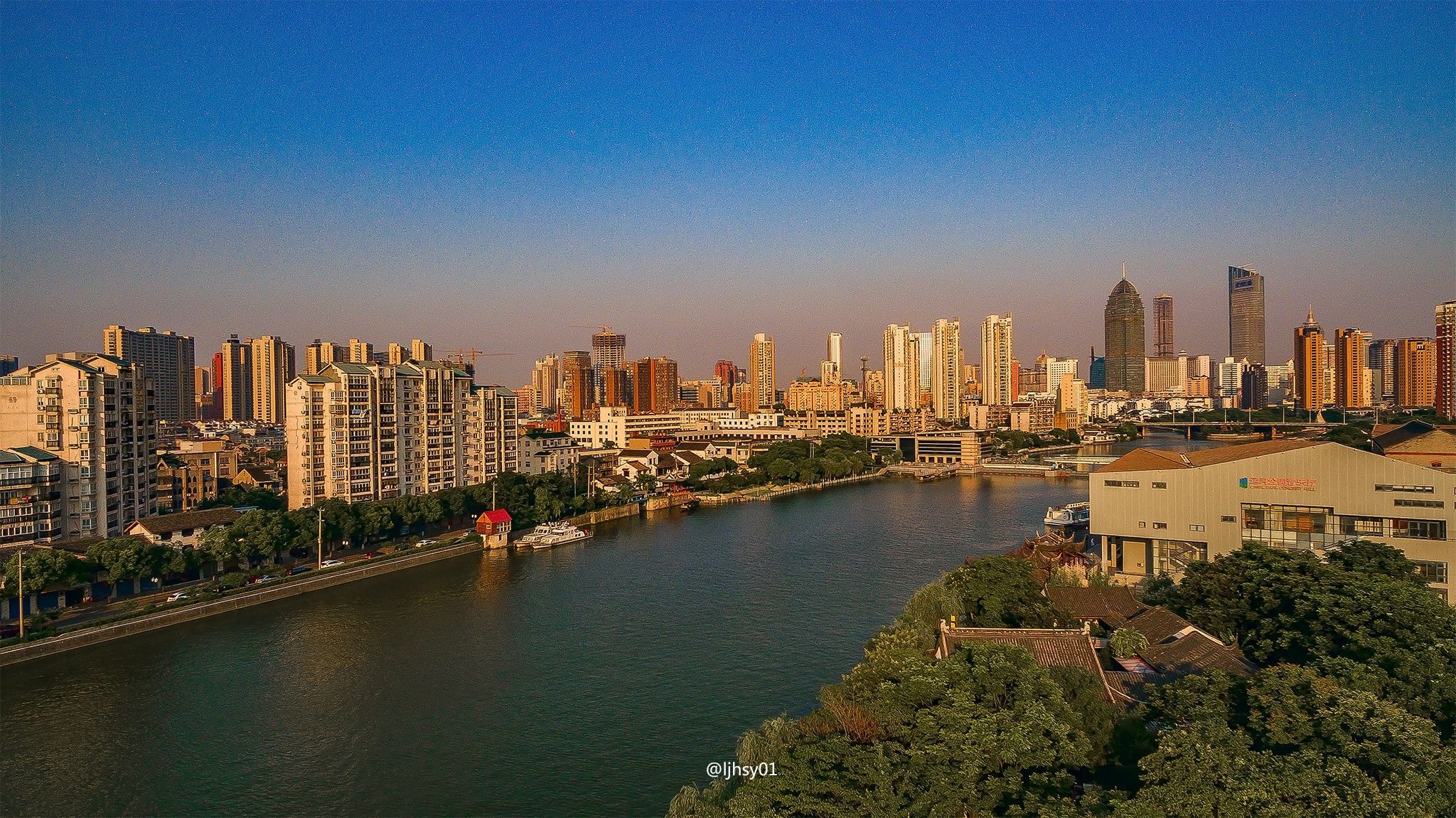 【携程攻略】无锡运河公园景点,航拍无锡运河.