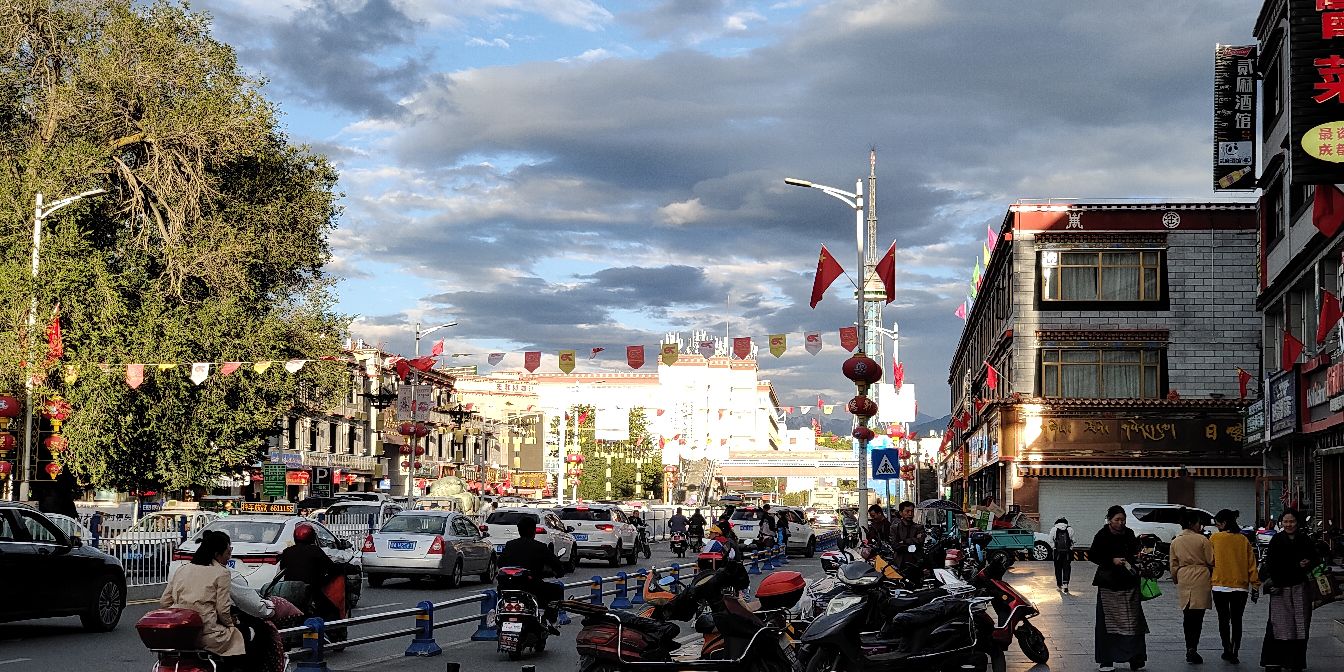 吉首八月楼商业步行街 攻略,吉首八月楼商业步行街 门票/游玩攻略