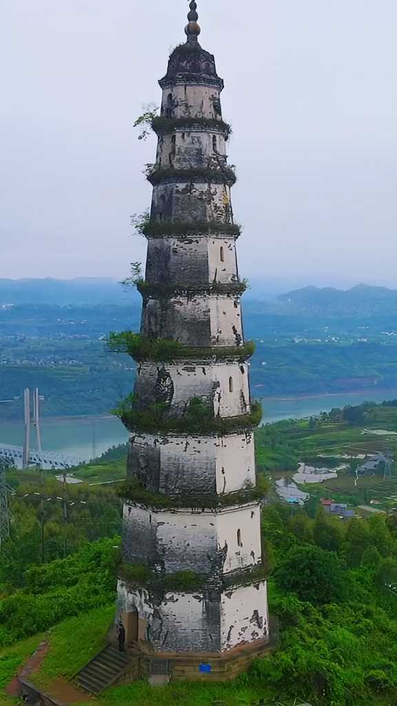 重庆怎么玩 #涪陵怎么玩#沉浸式入冬涪陵白塔文峰塔古塔传说与蔡