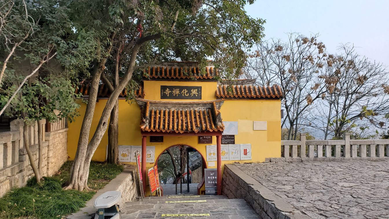 【攜程攻略】徐州雲龍山景點,雲龍山位於徐州市城南,又名石佛山.