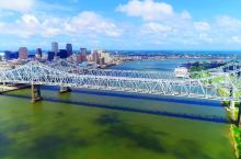 航拍新奥尔良，美国路易斯安那州最大的城市，城建是什么水平？