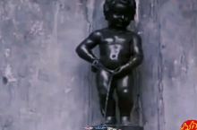 比利时撒尿男孩雕像