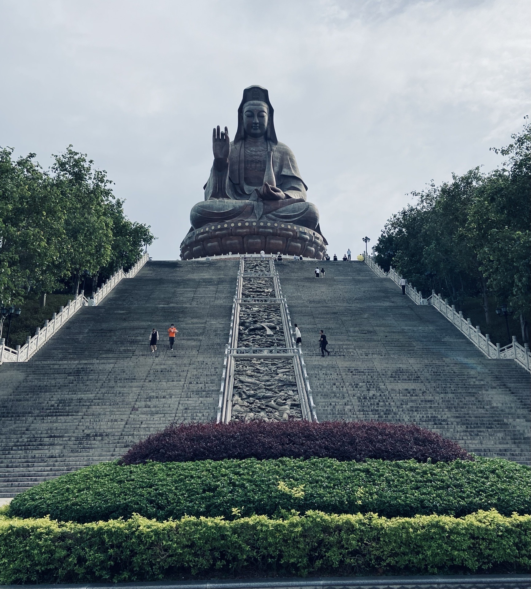 來廣東旅遊逛的最後一個景點就是西樵山了
它是一個5a級景區