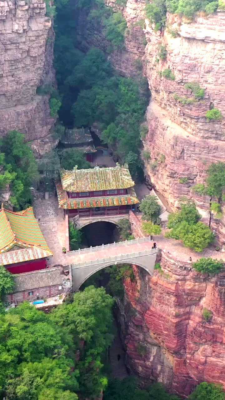 河北石家庄苍岩山千年悬空寺