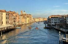 疫情下的威尼斯还是那么美丽动人 #身边的圣诞氛围感 #念念不忘的2021 #城市的新打开方式 #周边