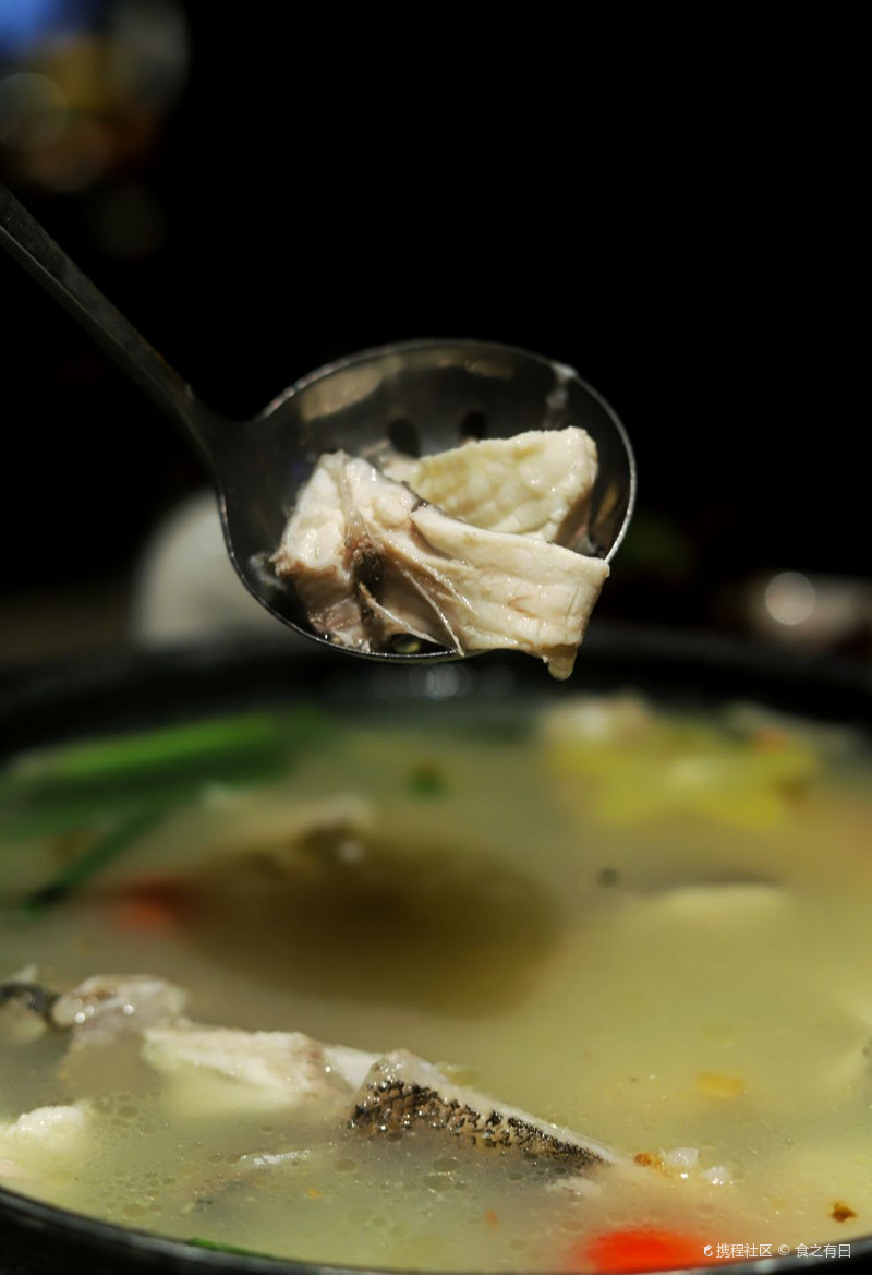 杨栏酸鱼汤.海鲜加工餐厅(亚龙湾东榕美食广场店)