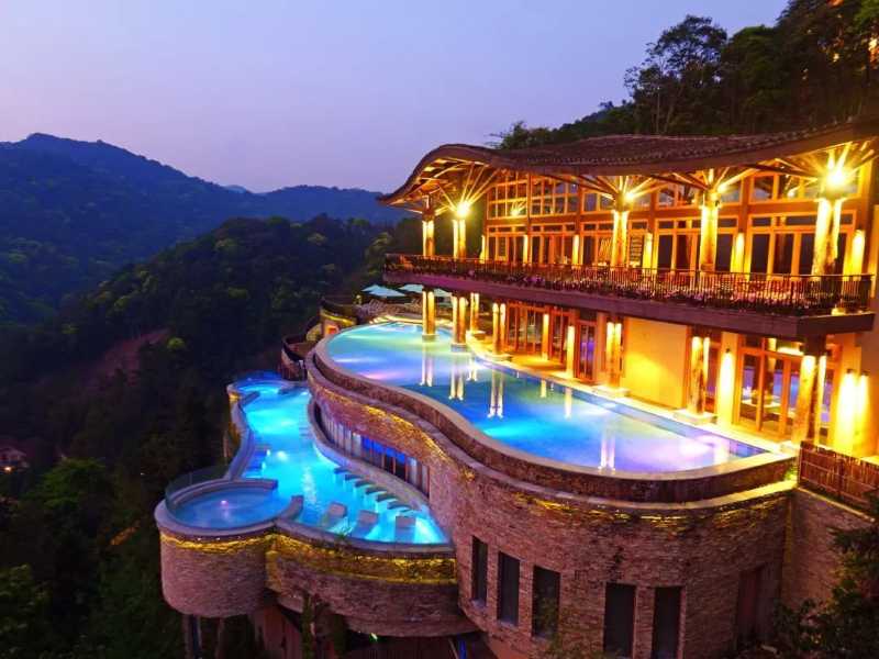首家国家五星级温泉惠州龙门云顶温泉