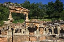 以弗所是古典早期最重要的城市之一，在古代安纳托利亚是一座爱奥尼亚希腊城市，在公元前10世纪由雅典殖民