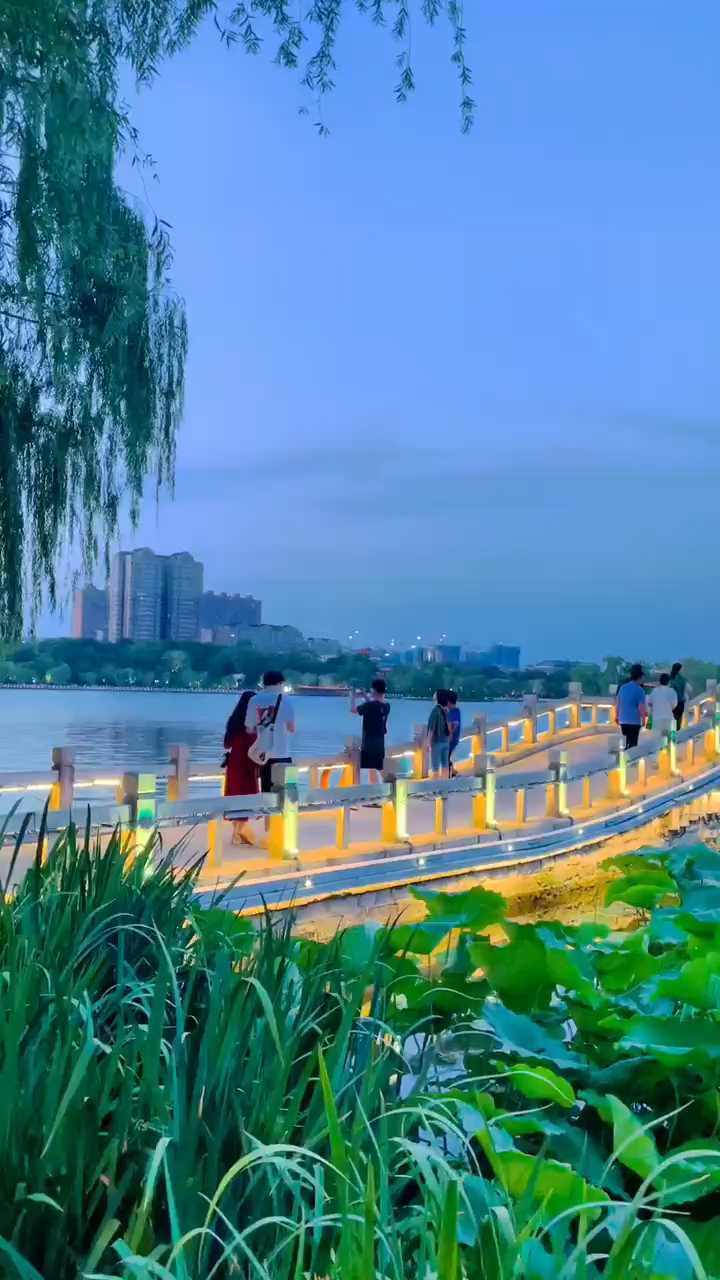 大明湖玉带桥-携程攻略