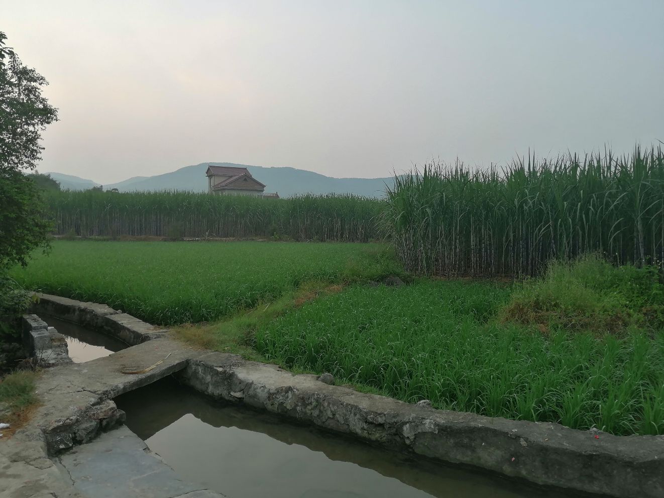 九曲湾农庄漂流