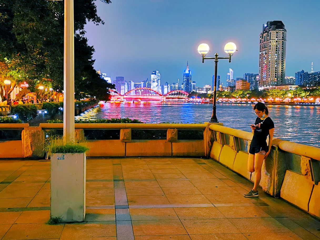 珠江夜游西堤码头