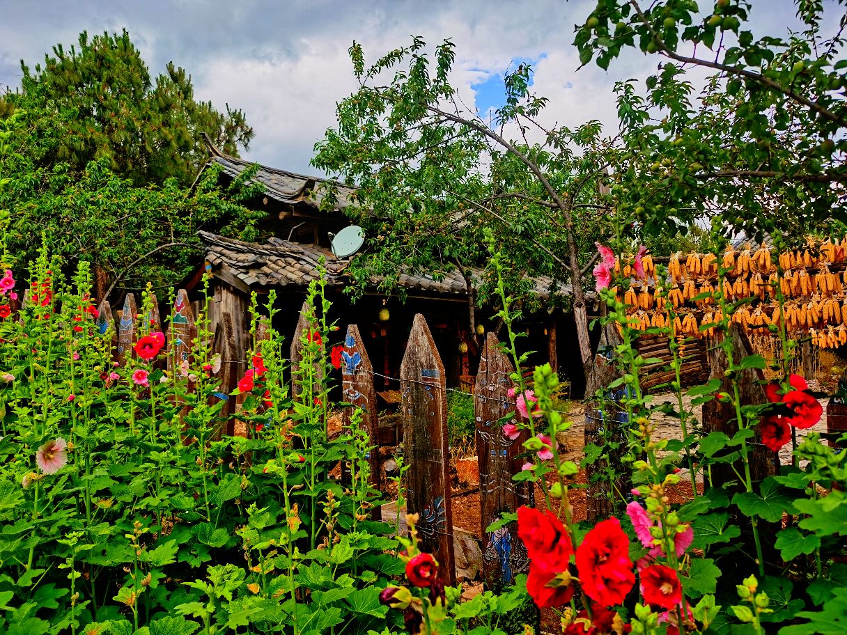 【携程攻略】丽江东巴万神园景点,【景点攻略】详细地址: 东巴万神园