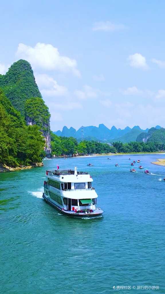 桂林漓江不仅有游船和竹筏还有热气球哦