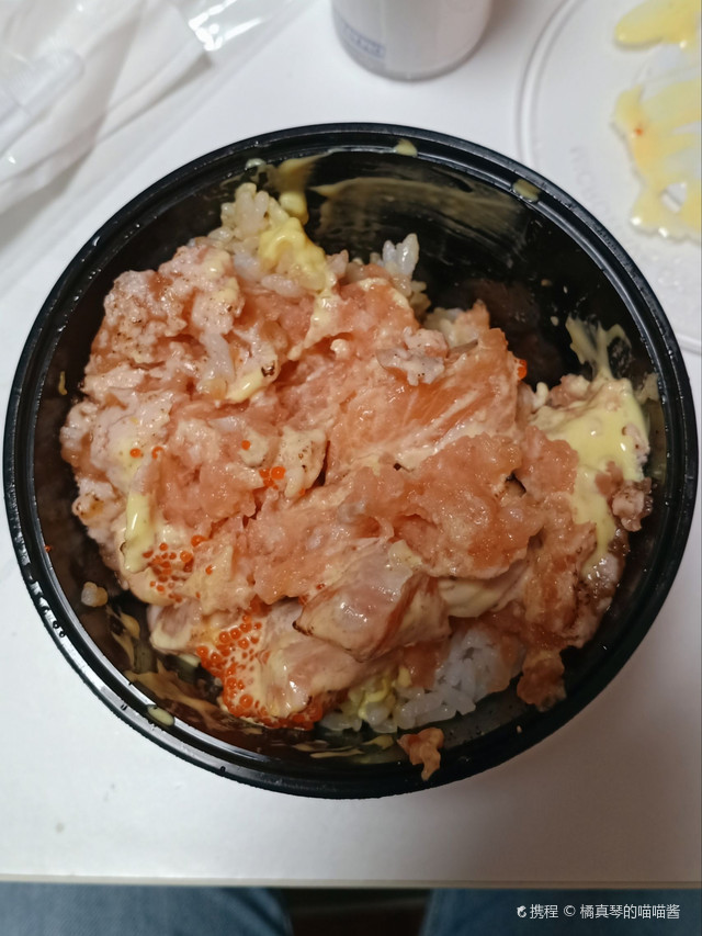 旺角花园街的井撚食堂体验 携程氢气球