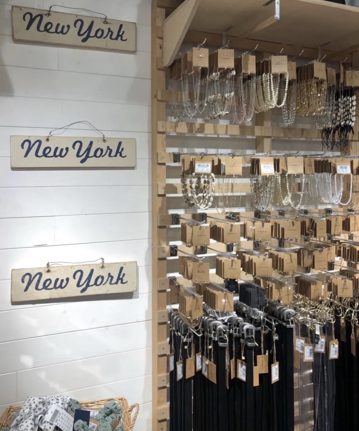 上海Brandy Melville购物攻略,Brandy Melville物中心/地址/电话/营业时间【携程攻略】