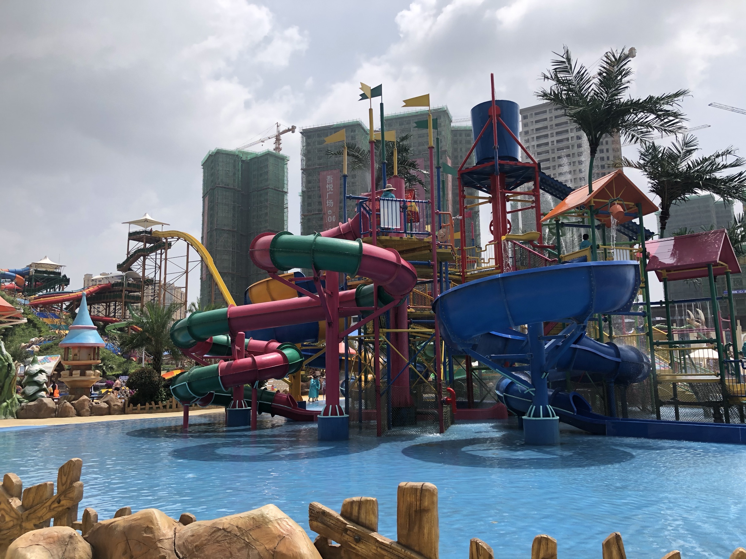 四季贵州极地冒险水世界