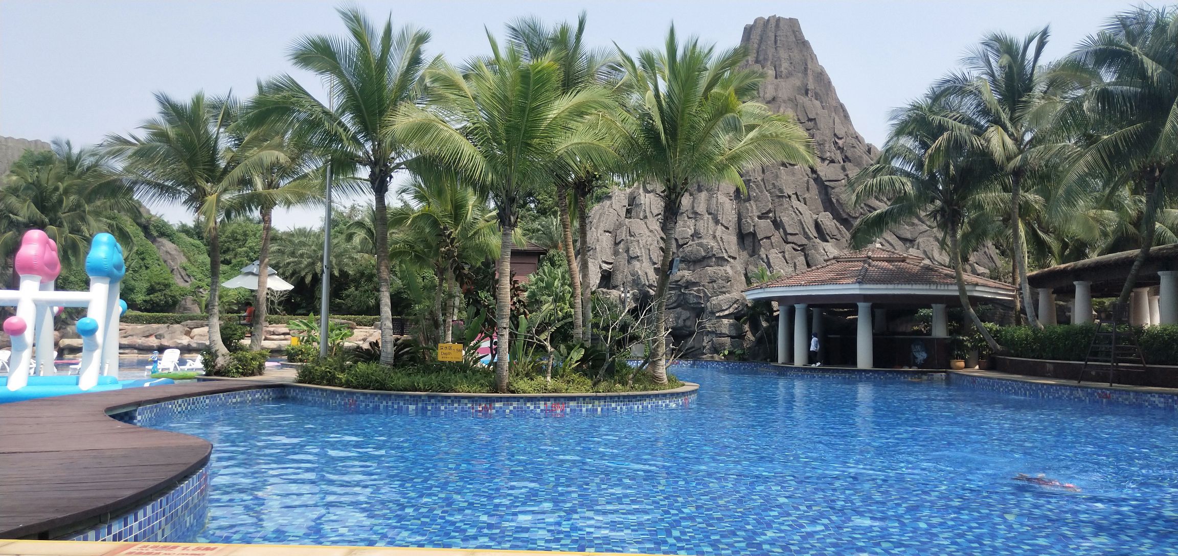 海口观澜湖火山温泉谷