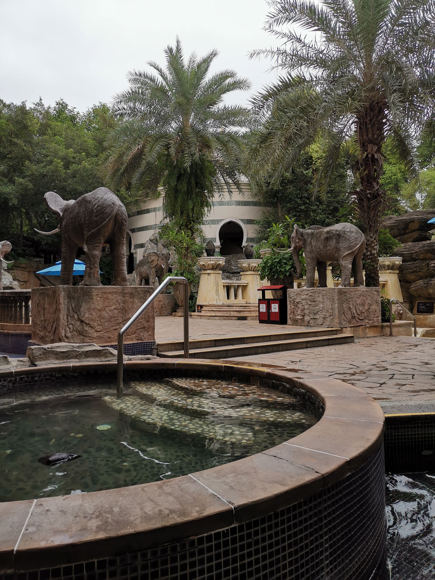 海口观澜湖火山温泉谷