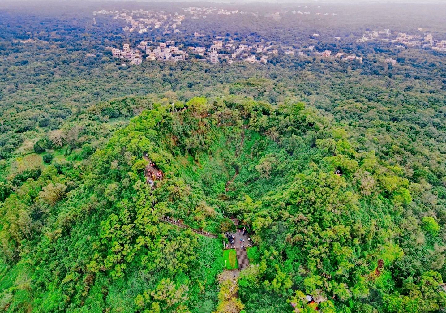 雷琼海口火山群世界地质公园