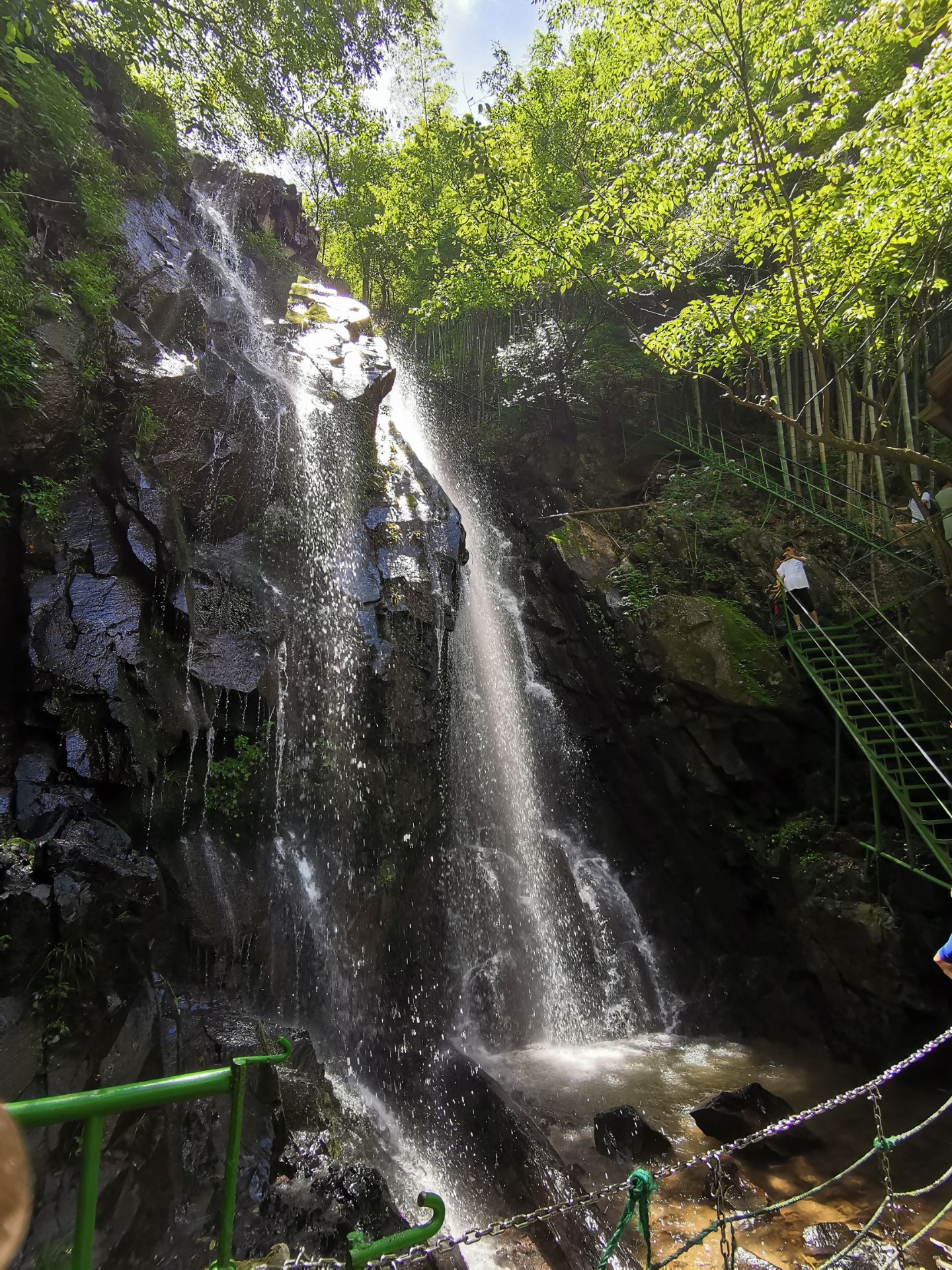 藏龙百瀑景区旅游图片