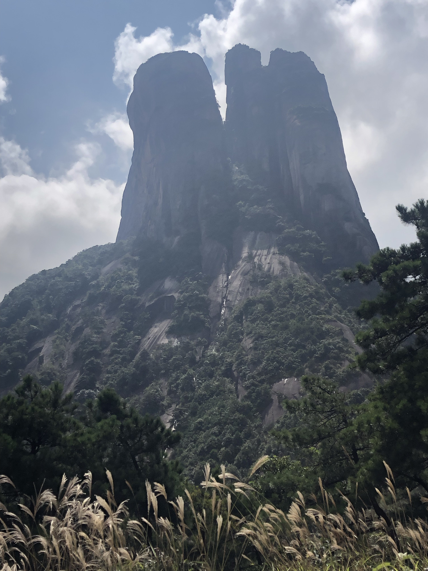 九嶷山的三分石絕對是九嶷山景區的核心名片,這種風景別的地方絕對沒