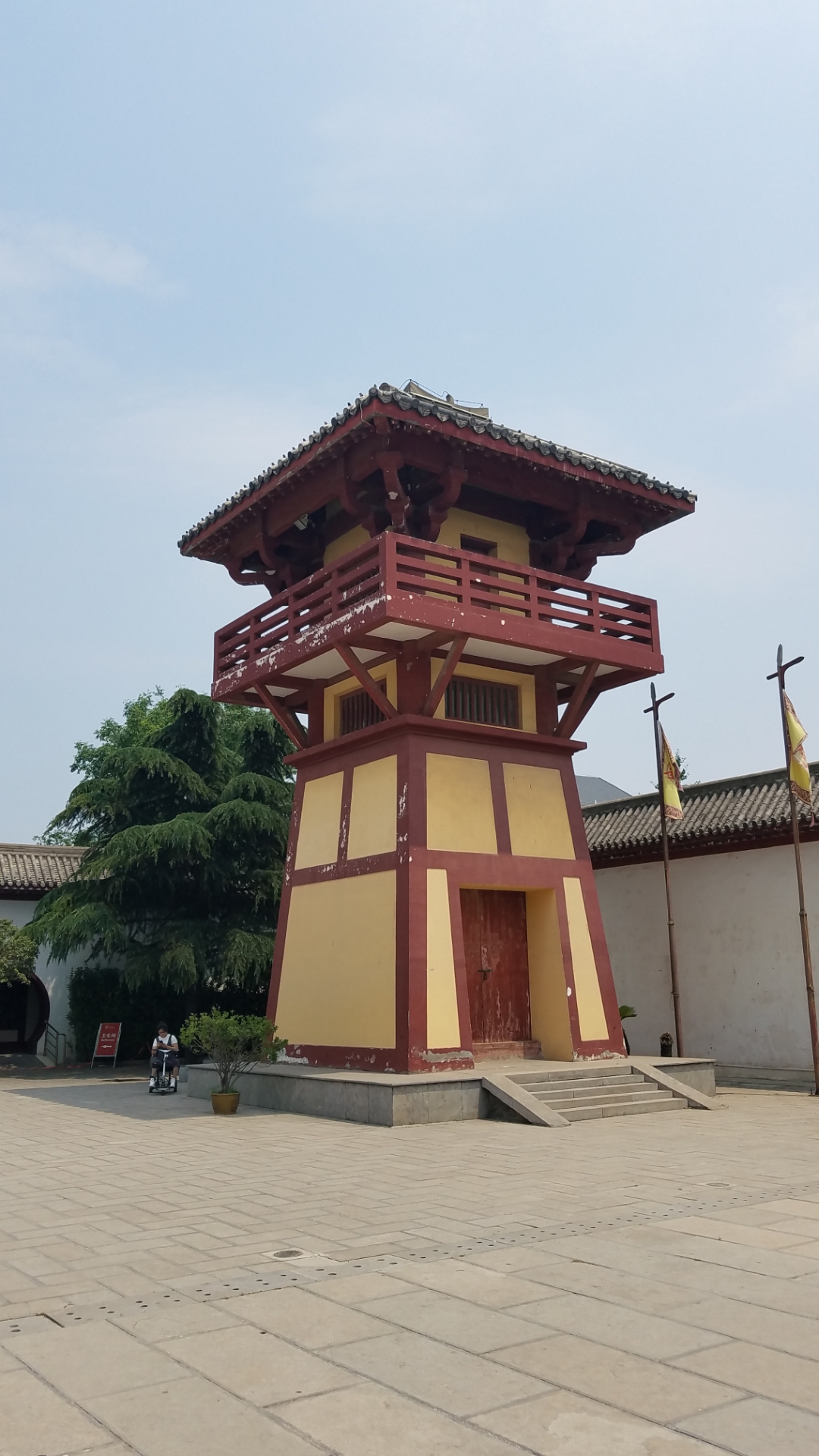 曹丞相府是曹操处理军国大事的地方,奠定曹魏霸业的屯田令和求贤令都