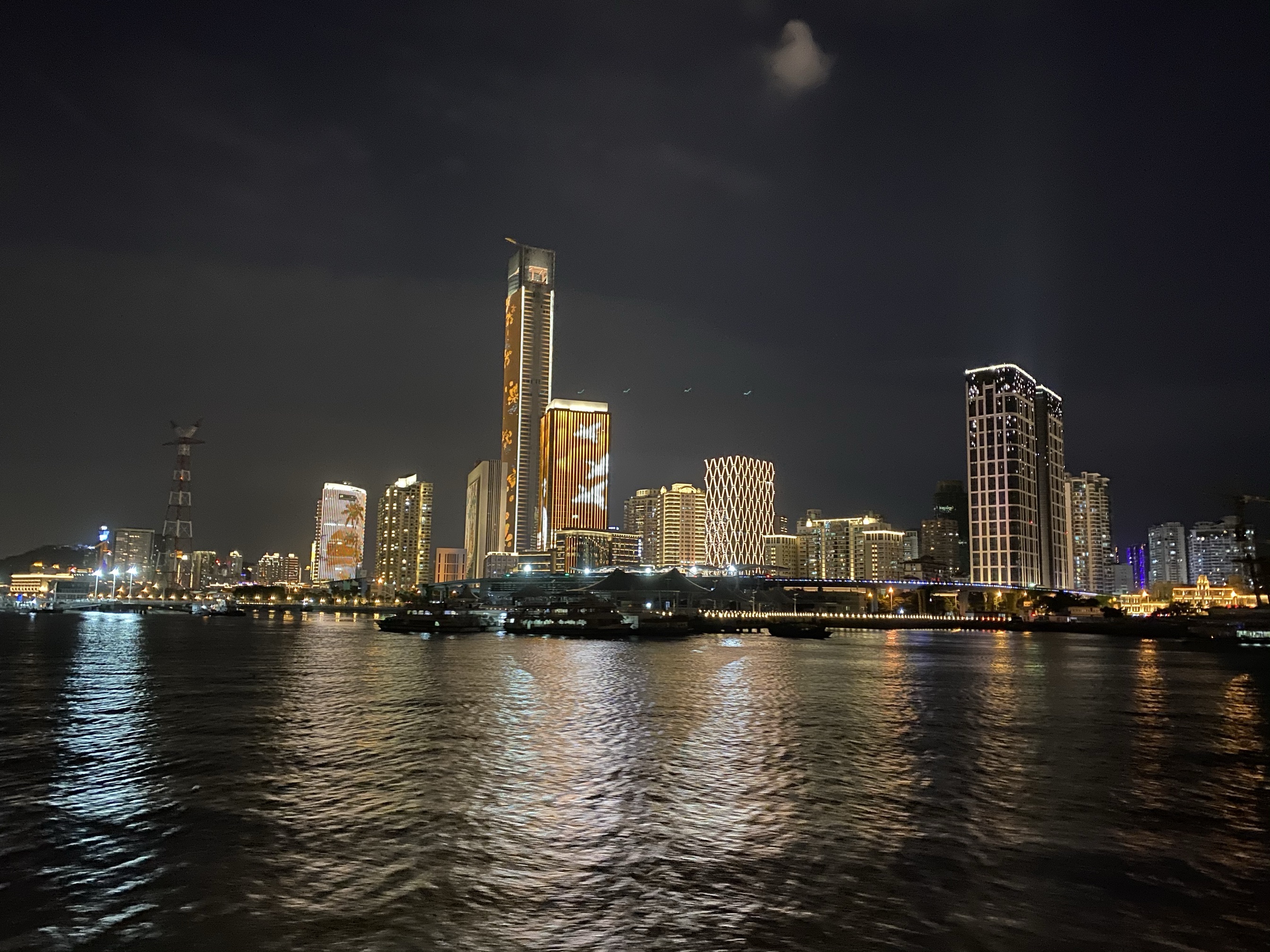 【携程攻略】厦门鹭江夜游适合朋友出游旅游吗,鹭江夜游朋友出游景点