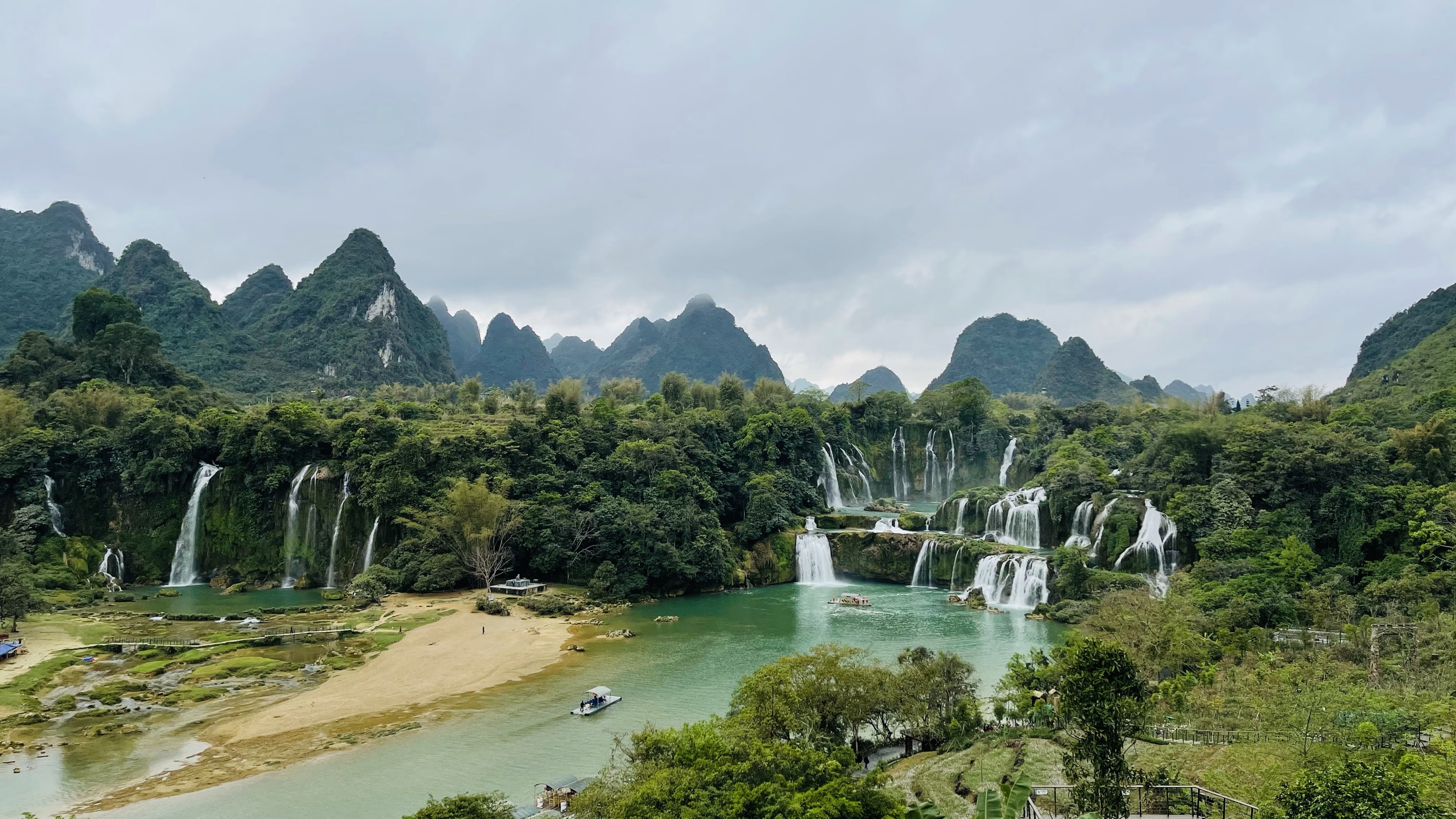 大新德天跨国瀑布景区好玩吗,大新德天跨国瀑布景区景点怎么样_点评