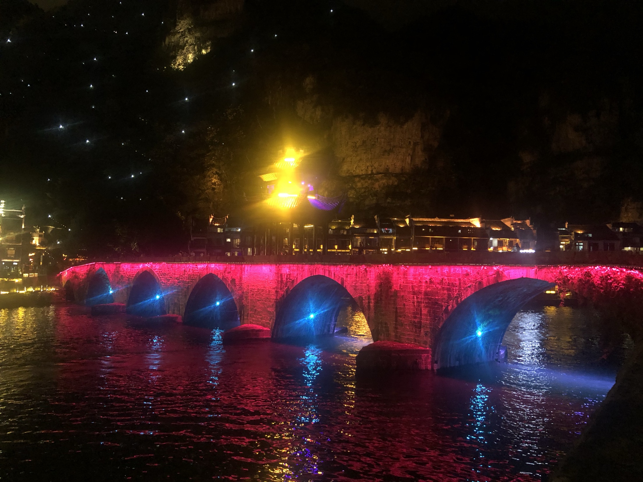 镇远古城水上游