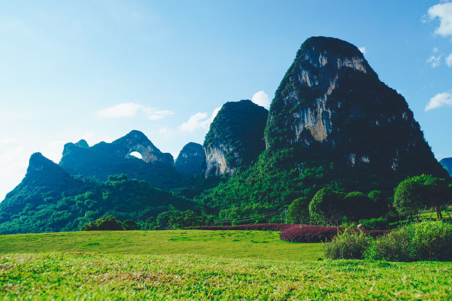 【携程攻略】阳朔月亮山景点,月亮山感觉没有必要爬上去吧,公园里根本
