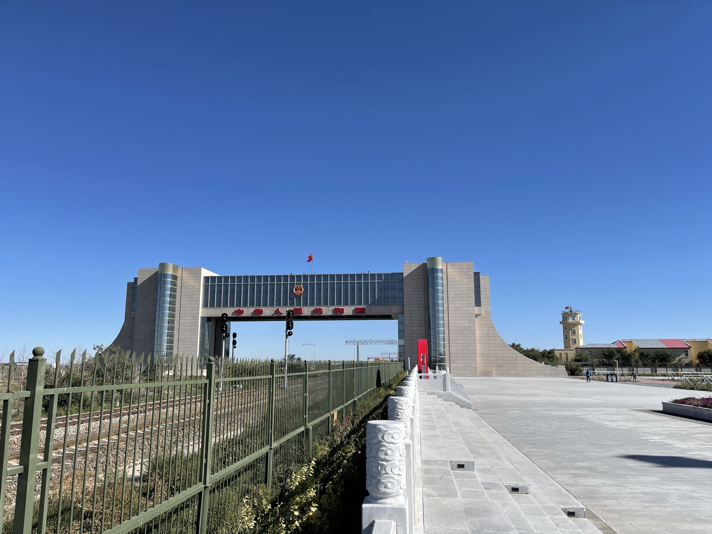 二连浩特国门景区