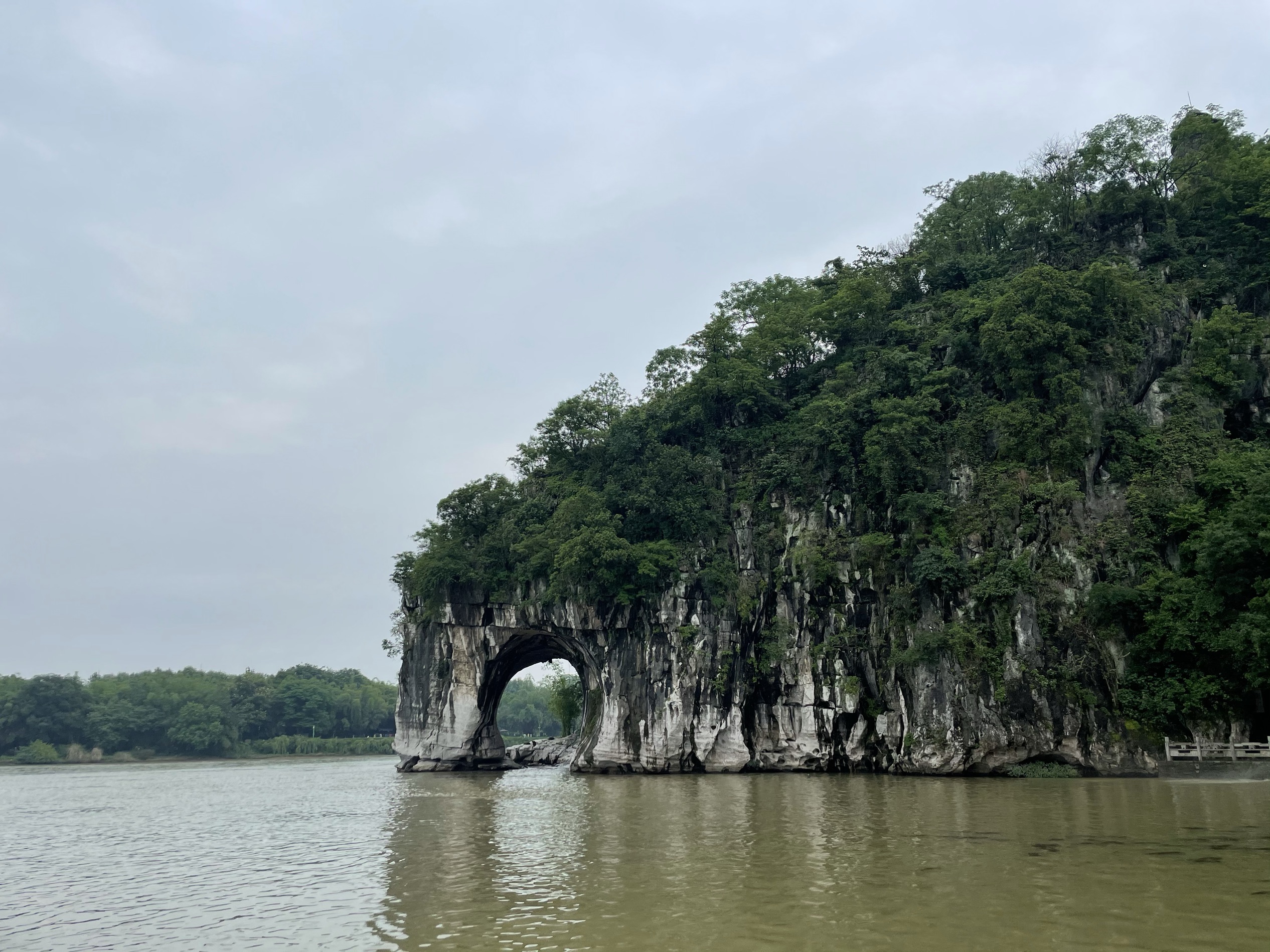 【攜程攻略】桂林象山景區景點,這是桂林的標誌性景點,遊玩桂林的必