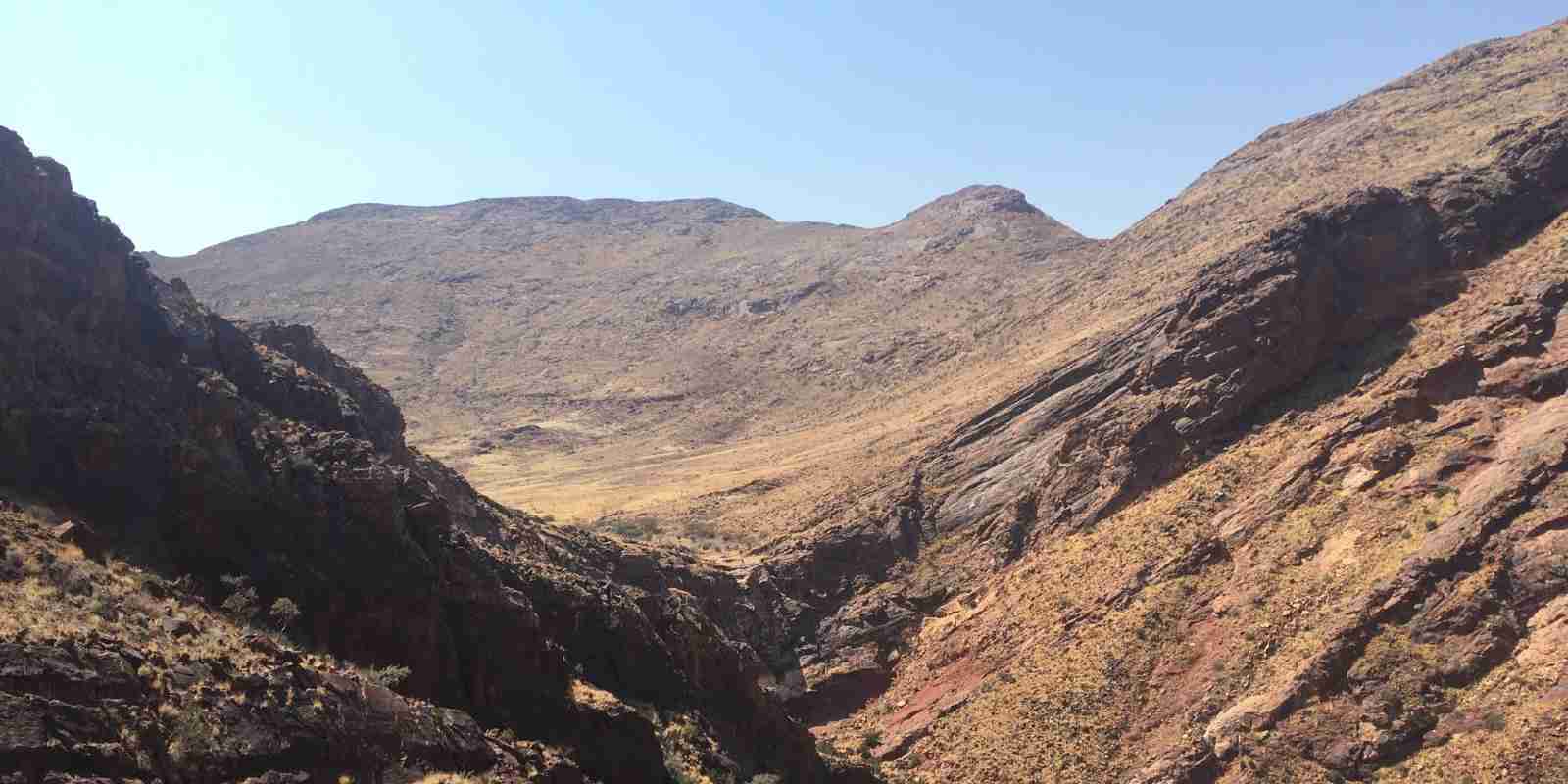 Conservation area. Центральное нагорье острова мадагаскар. Центральная равнина австралии. Плоскогорье месета в испании. Капские горы юар.