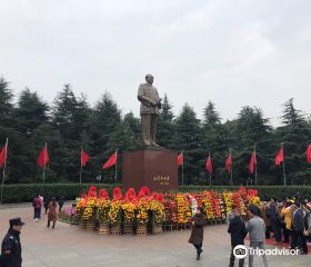 Mao Zedong Bronze Statue