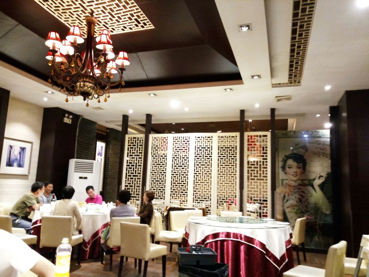 城南往事风味主题餐厅(东外环店)