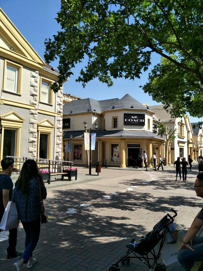 北京赛特奥莱购物攻略,赛特奥莱物中心/地址/电话/营业时间【携程攻略