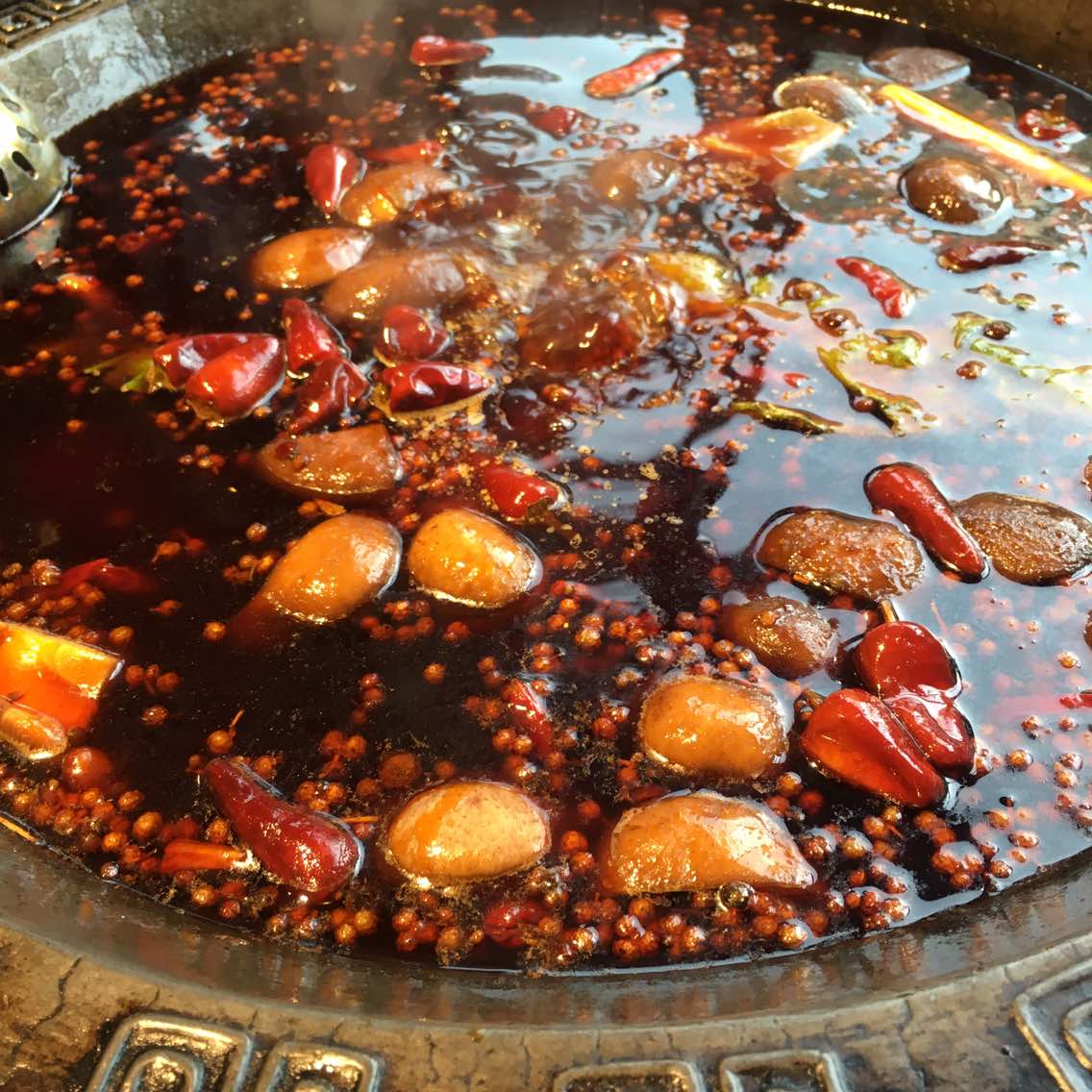 曹疯子老火锅(水木天地店)