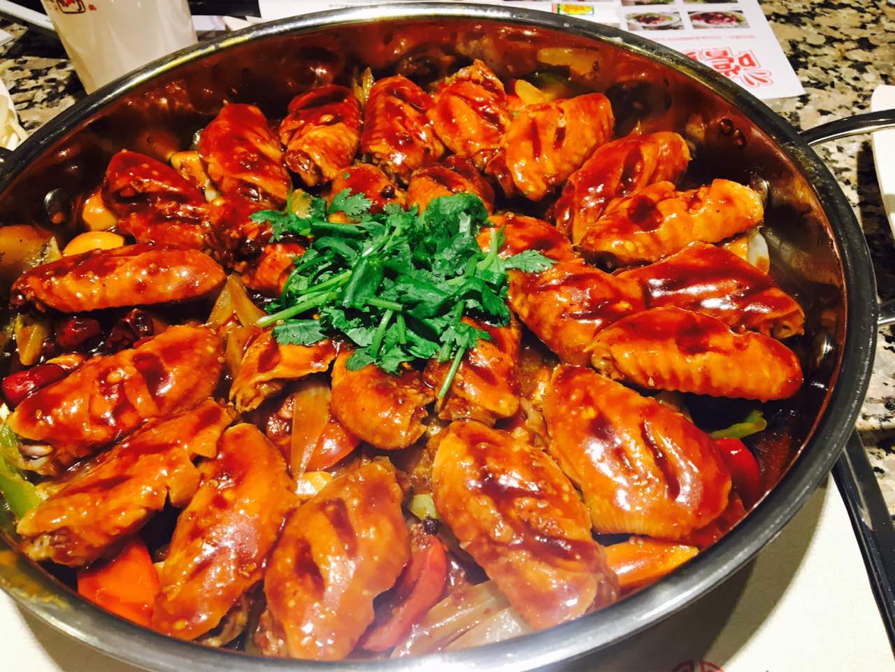 2021黄记煌三汁焖锅(万达店)美食餐厅,我的天呐,先开始怕不够,还.