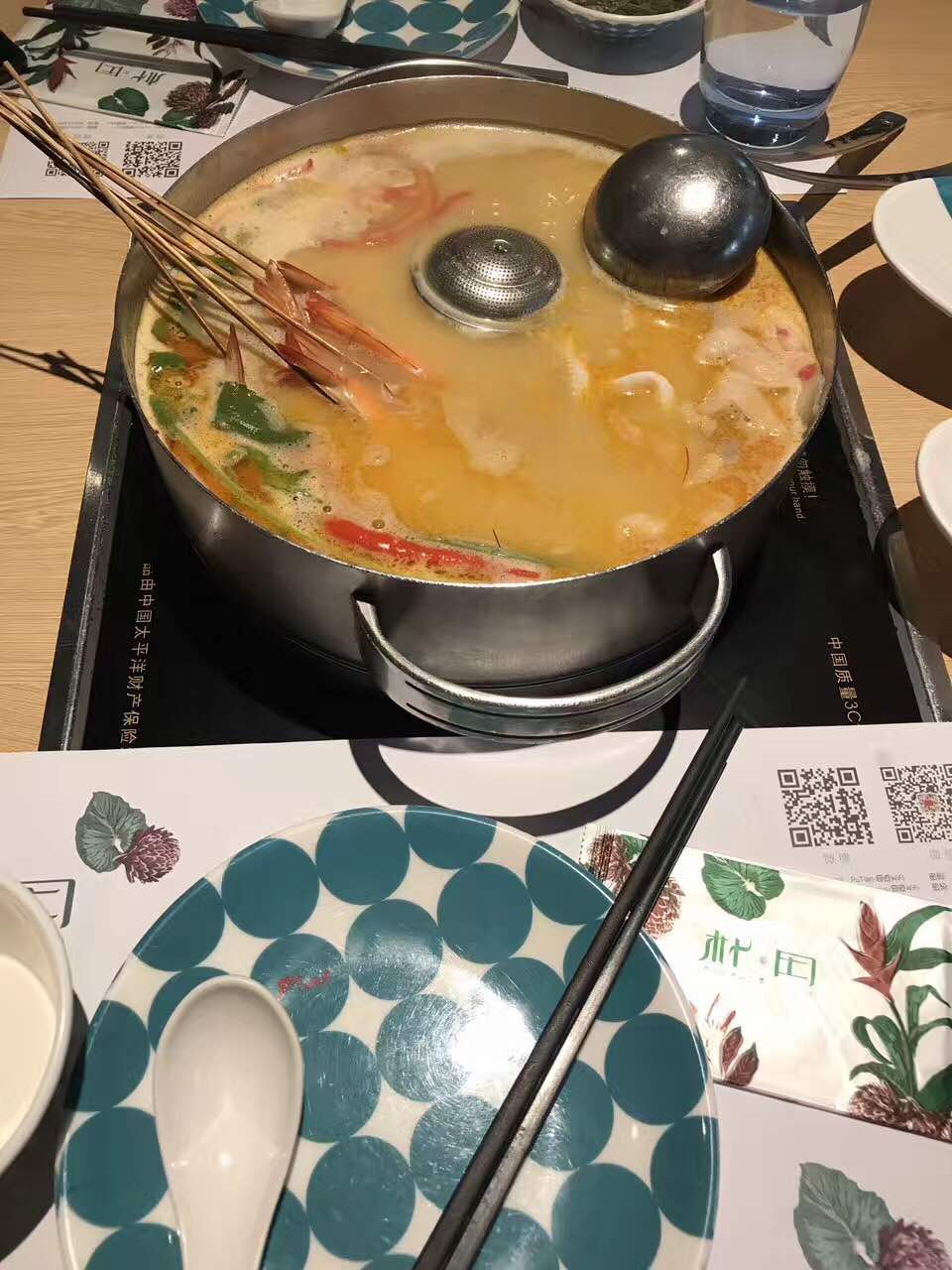 成都朴田泰式海鲜火锅图片