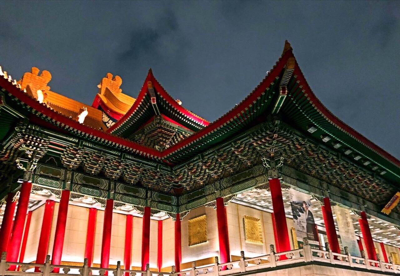 2019国家两厅院游玩攻略,指挥家有节奏地挥动指挥棒 音.