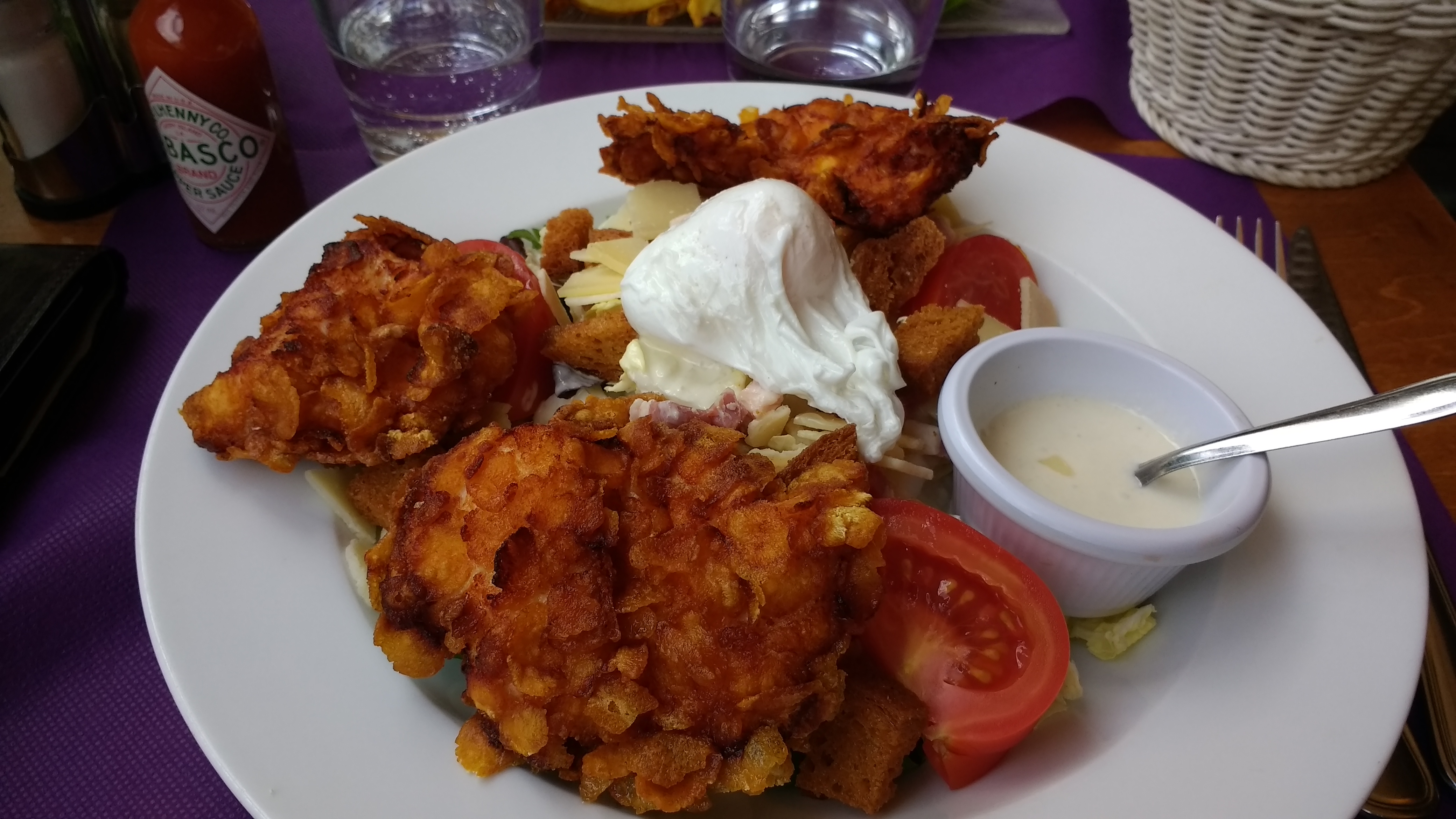 good french food and a nice place to see the pe.