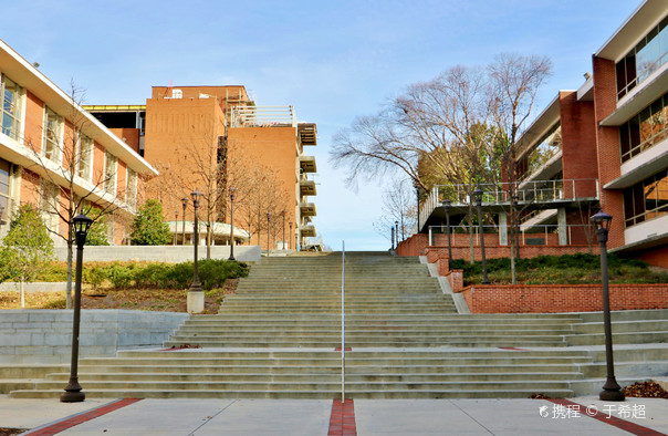 KR+C (Portman Sculpture)