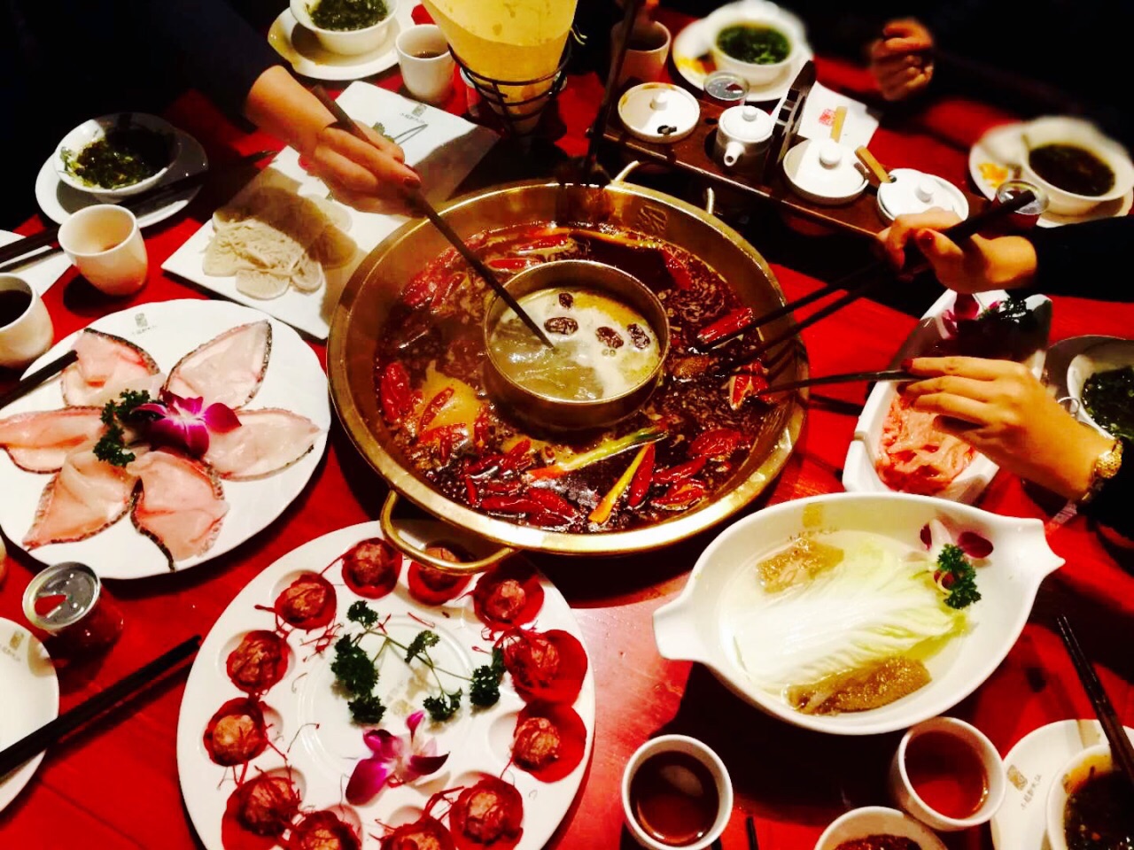 2020小龙翻大江火锅酒楼(宽窄店)-旅游攻略-门票-地址-问答-游记点评