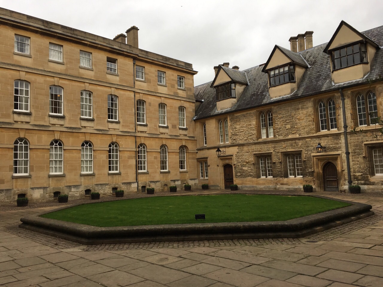 【携程攻略】景点,牛津大学三一学院(trinity college, university of