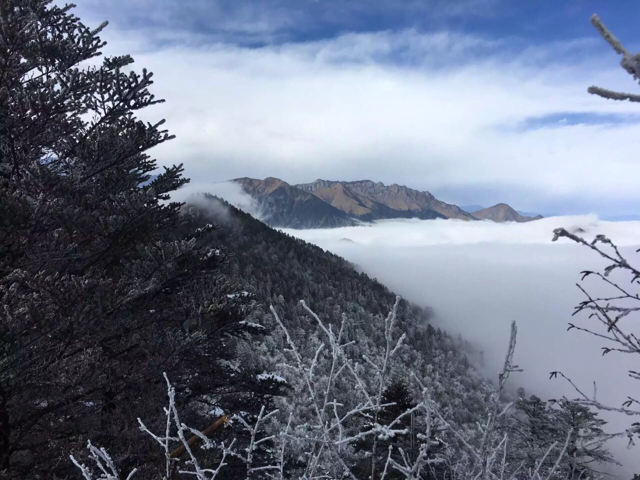 西嶺雪山