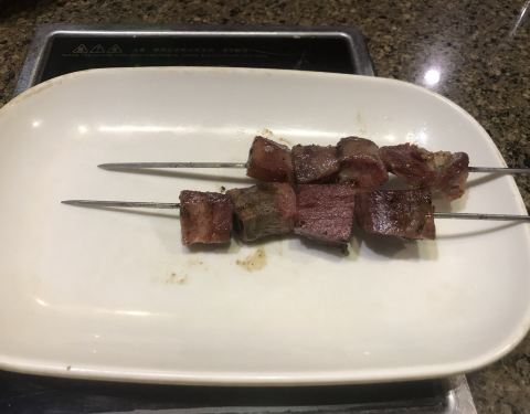烧烤撒料罐手法技巧演示 10010u000000jiiwf9293_C_480_375.jpg