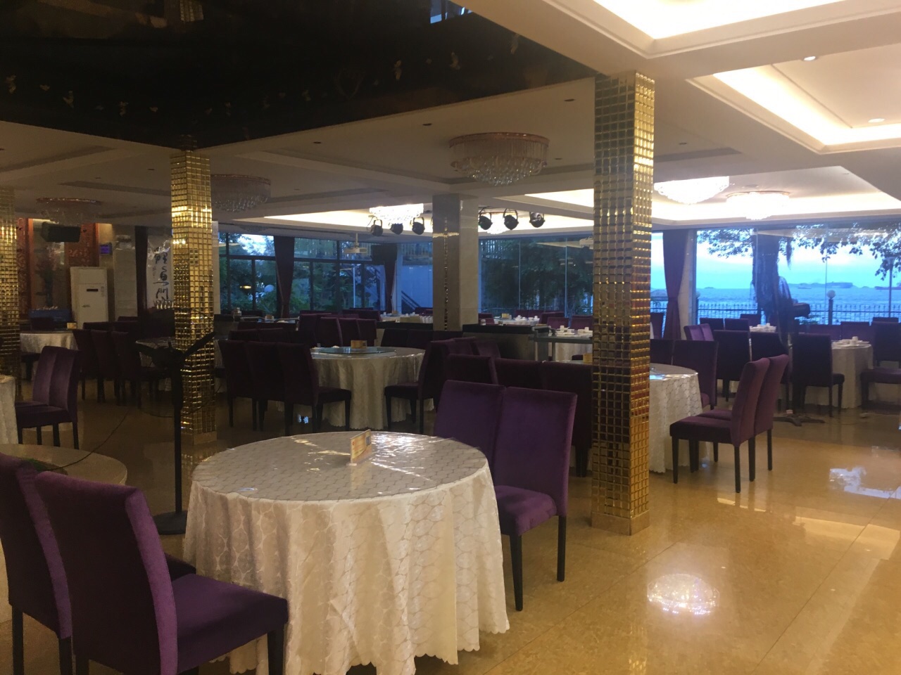 【攜程美食林】廈門鯉魚門食府(環島路店)餐館,位於福建省廈門市環島