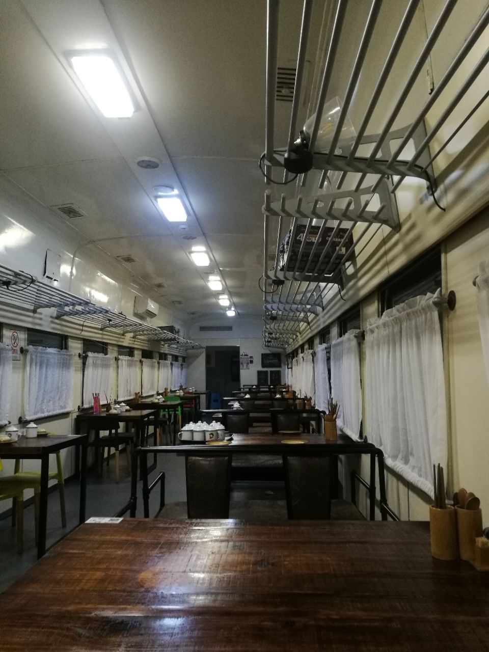 火车餐厅