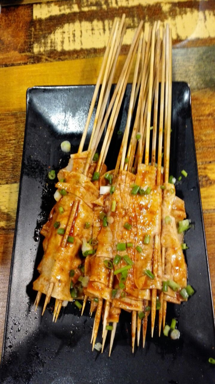 串儿道烧烤·大连烧烤(上地店)美食餐厅,|特色麻辣串^其实就是烤豆腐